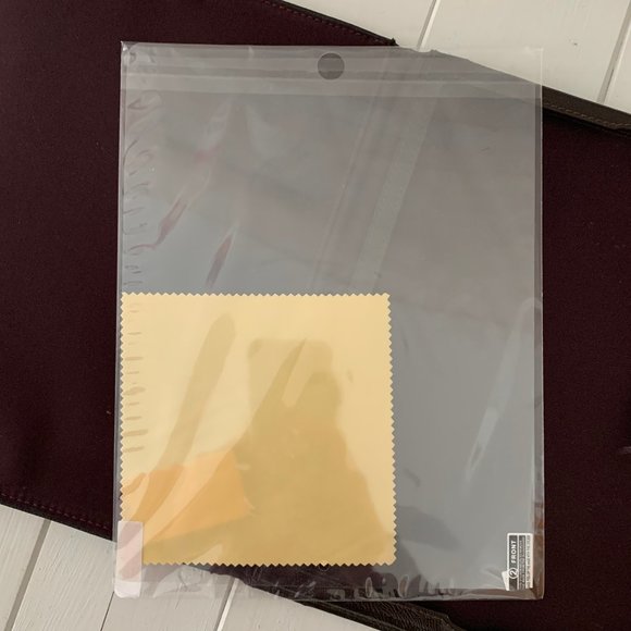 Coach IPad Case Signature Leather W/New Screen Saver - Picture 11 of 12